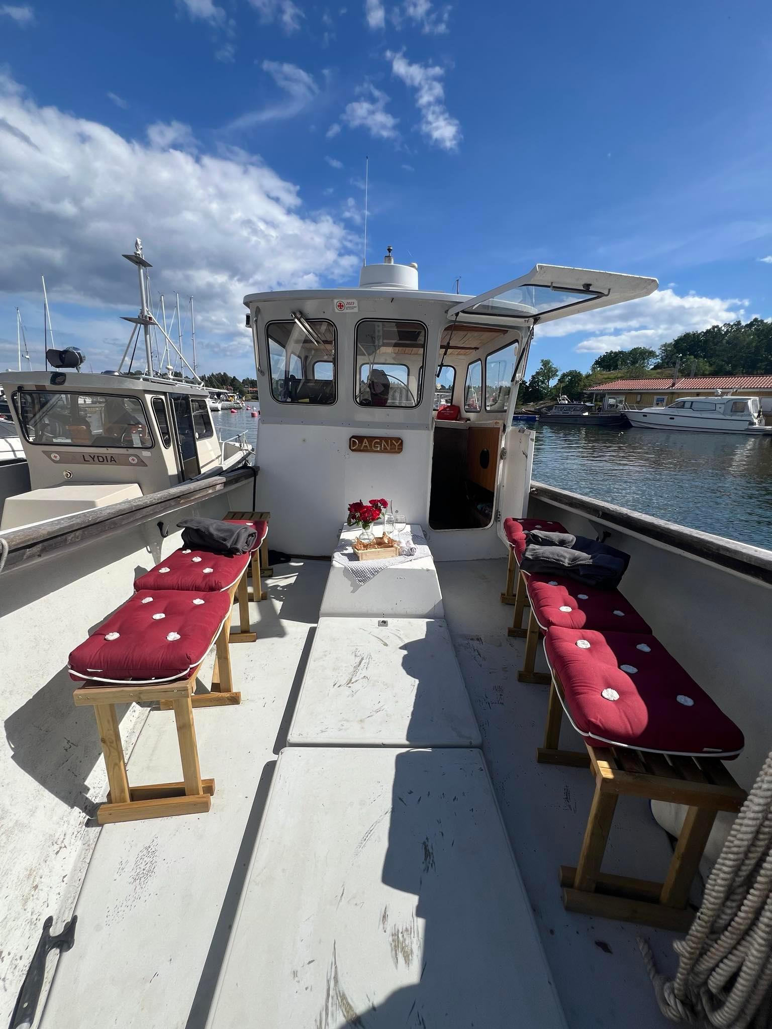 Sittplatser med utsikt ombord på Dagny